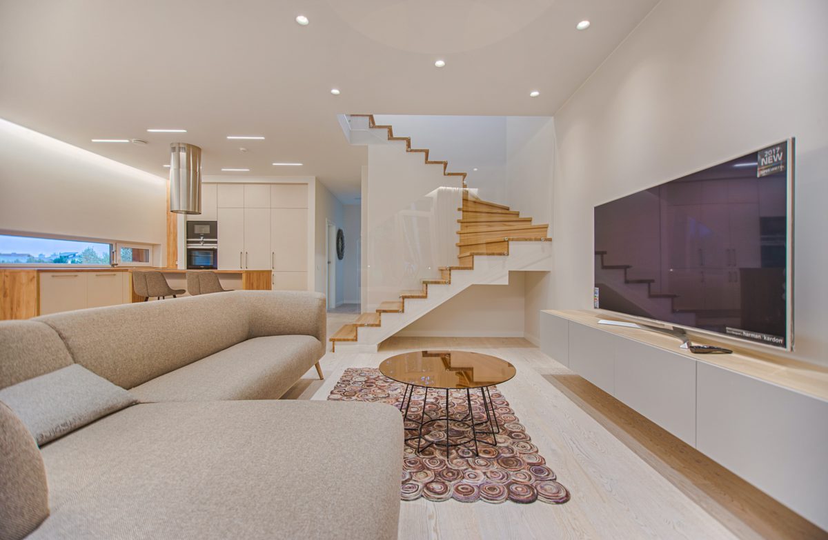 How to Properly Conduct a Virtual Model Home Tour