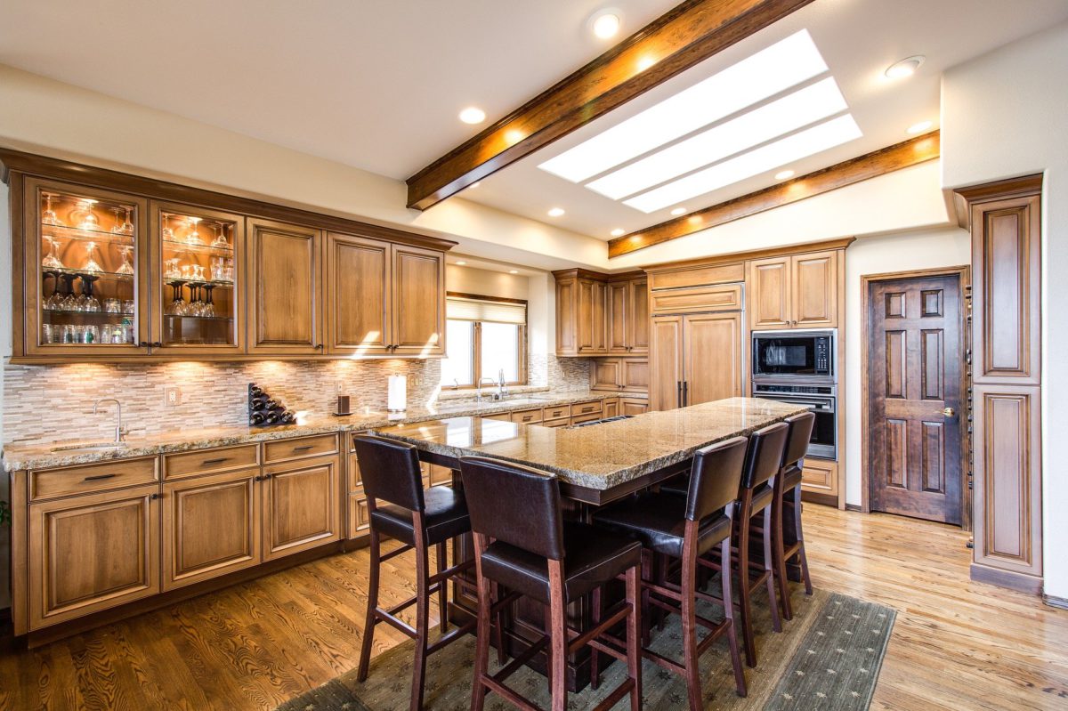 How to Properly Conduct an In-Person Model Home Tour